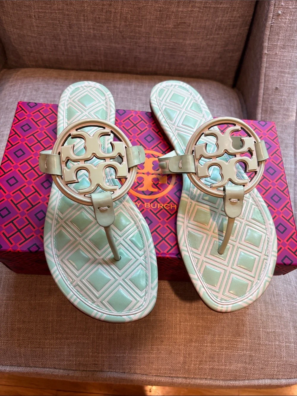 New in Box Tory Burch Miller Leather Sandals in New Ivory/ Meadow Mist size 9.5